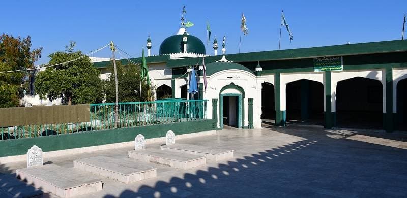 Stairs leading toward the court at Darkali Sharif